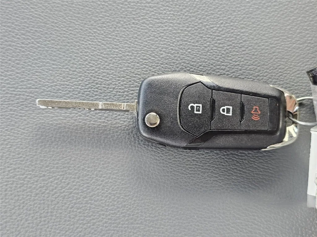 Used 2026 Oxford White Ford XL image 30