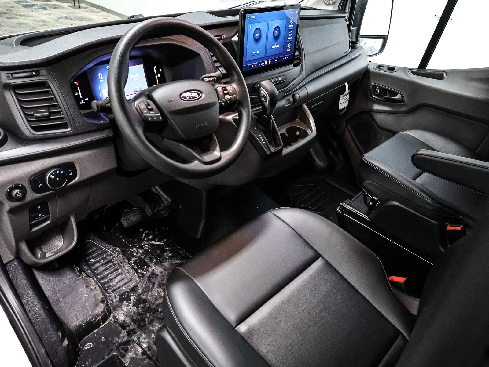 New 2026 Oxford White Ford Cargo Van image 19
