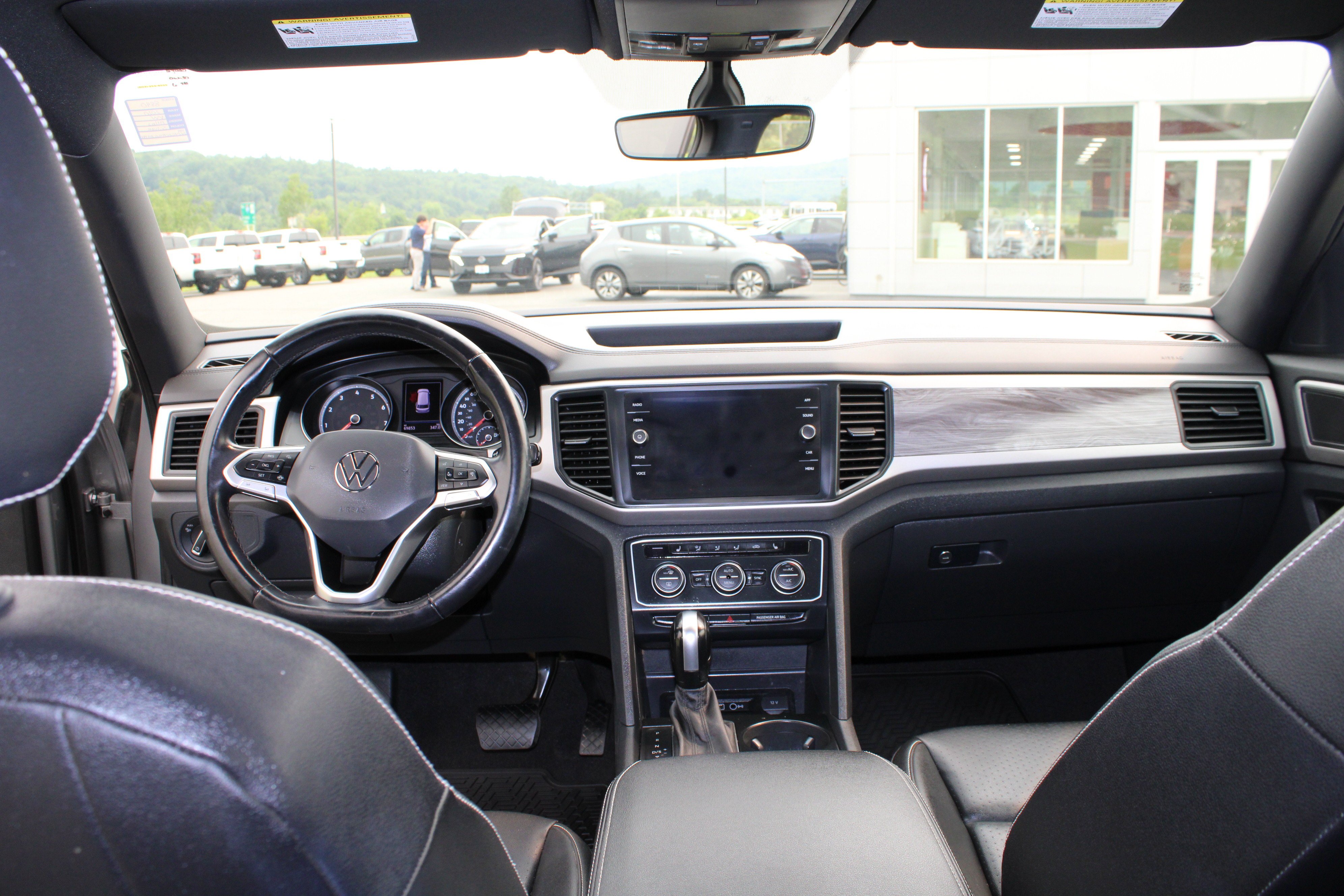 Used 2020 Silver Volkswagen 2.0T SE image 8
