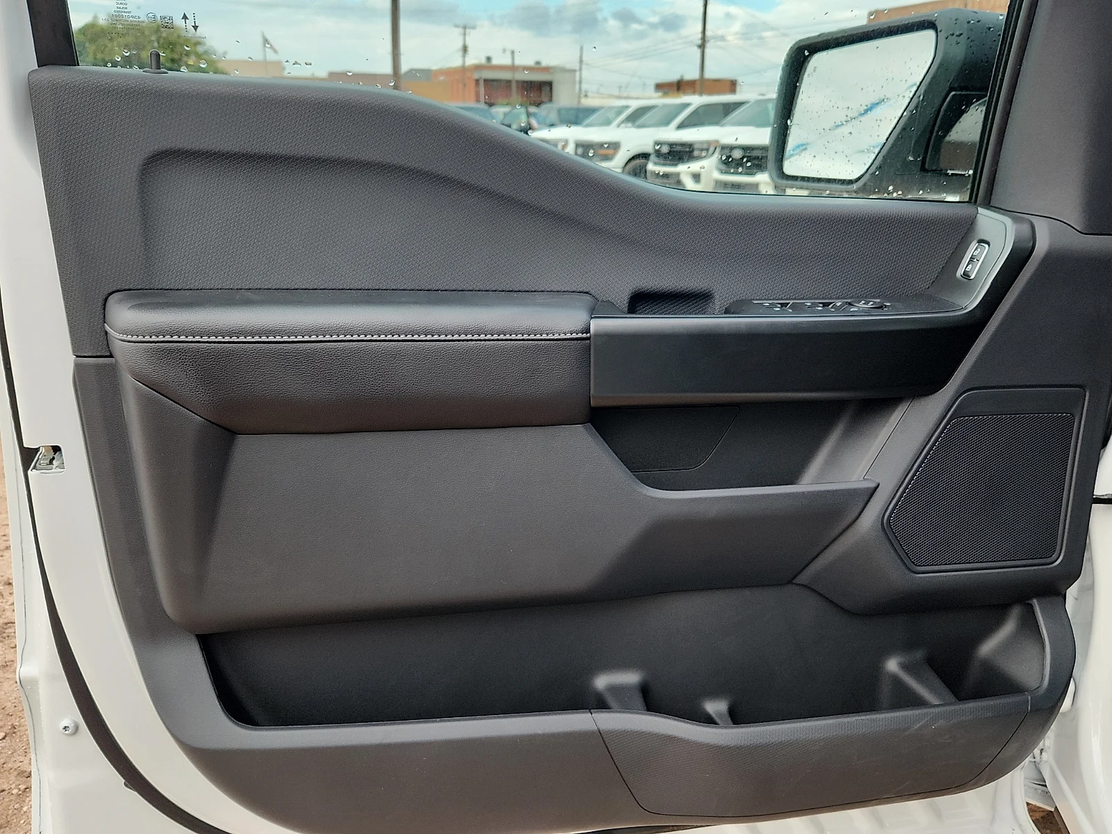 New 2026 Oxford White Ford STX image 14
