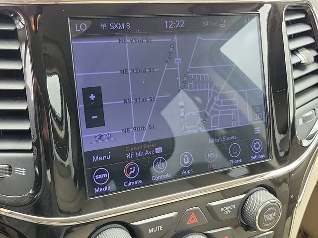 Used 2020 Black Jeep Overland image 31