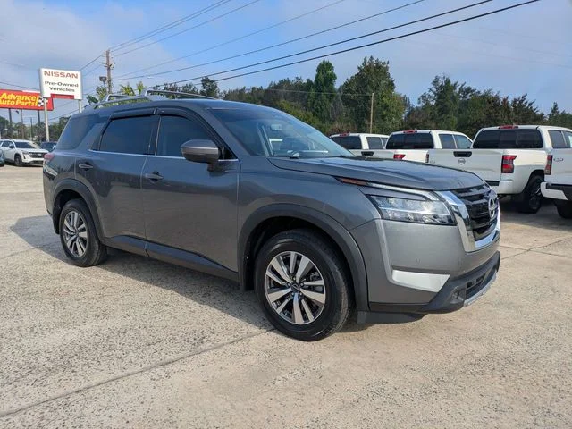 Used 2023 Gray Nissan SL image 2