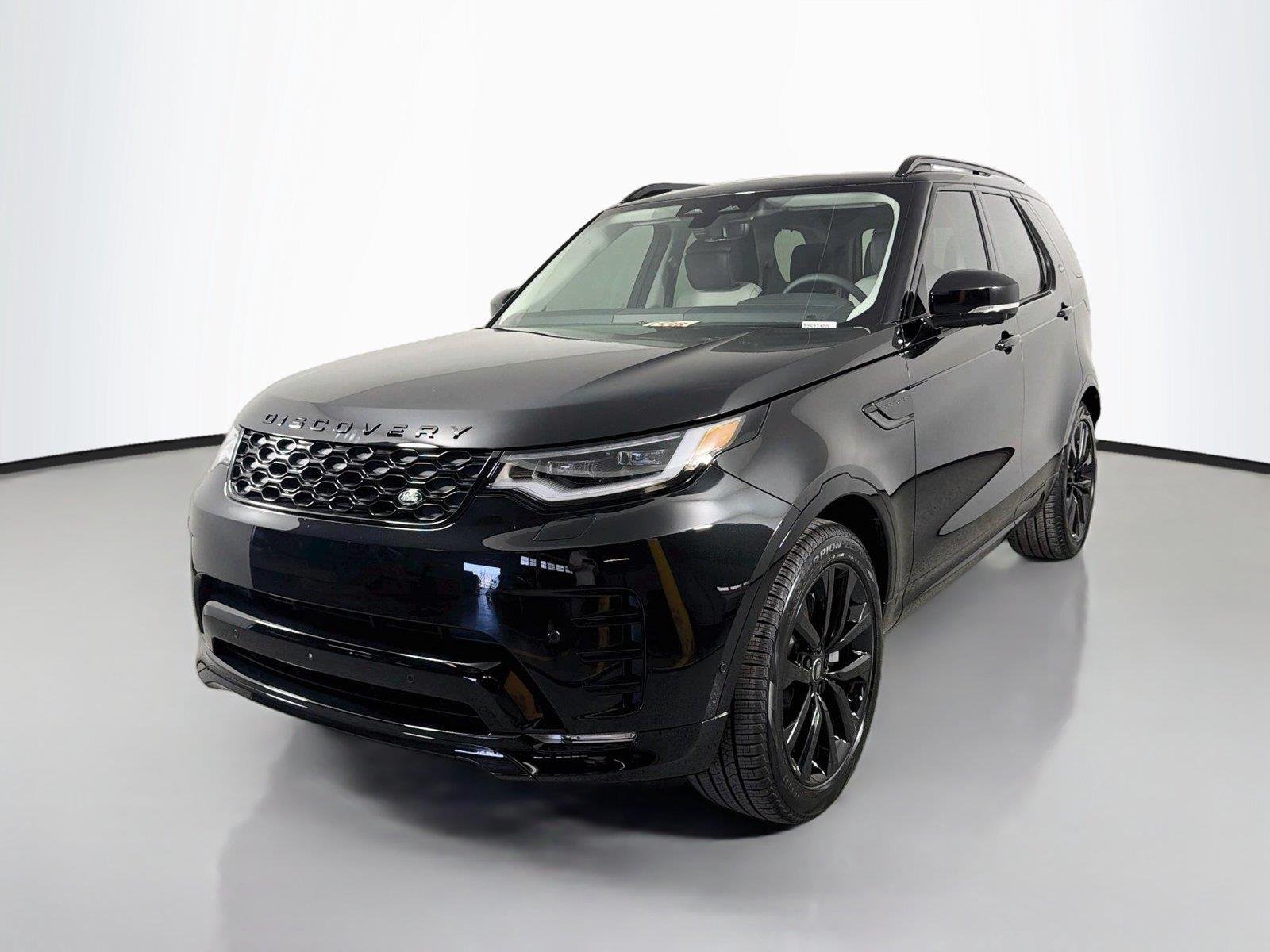 New 2026 Santorini Black Land Rover Dynamic SE image 1