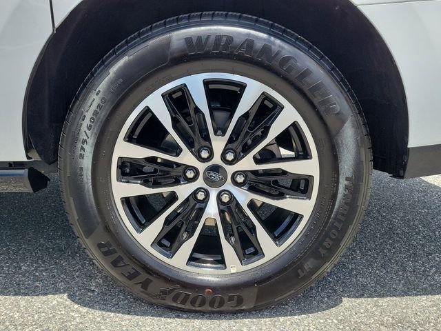 Used 2025 White Ford Platinum image 5