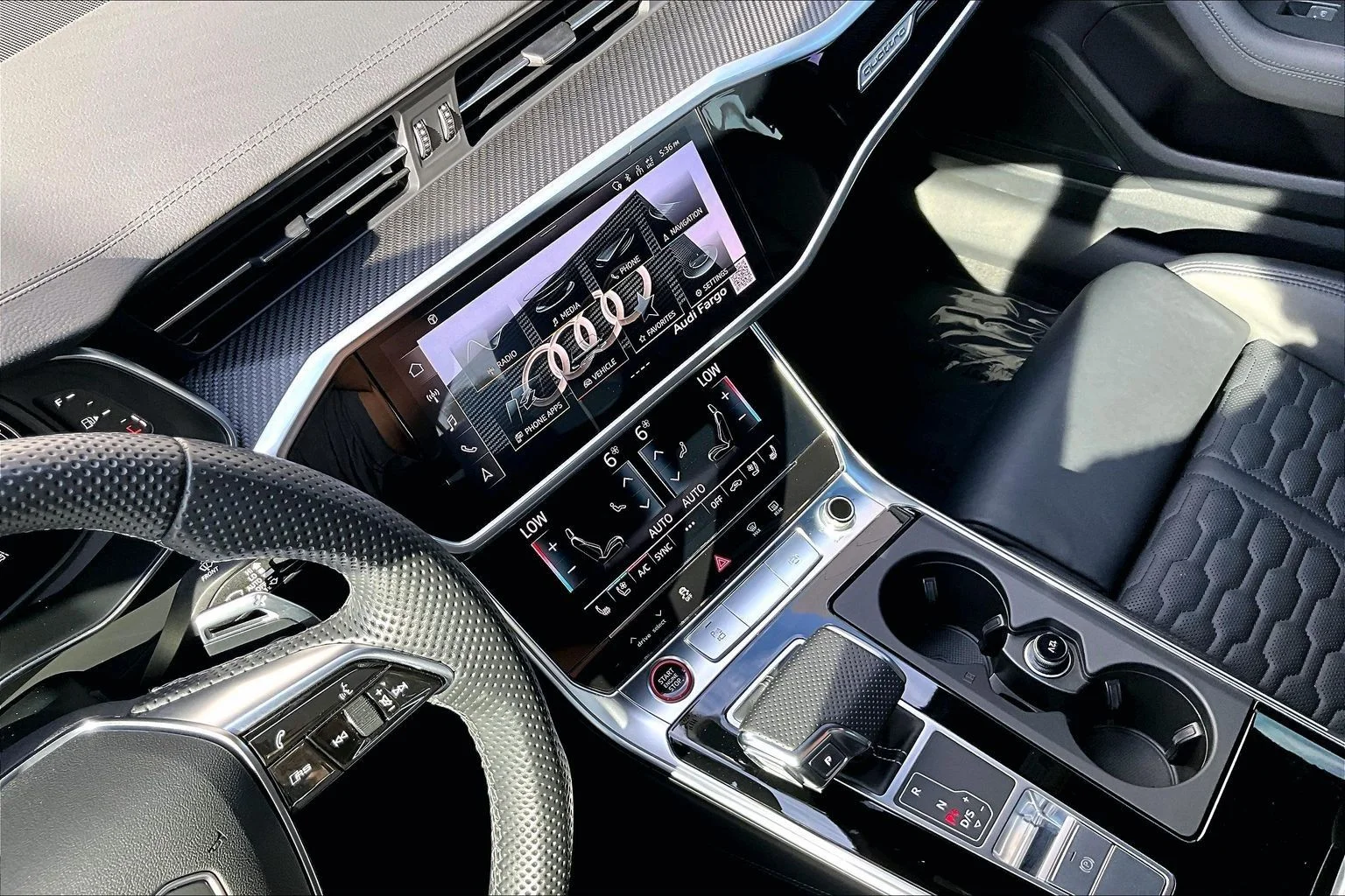 2023 Audi RS 6 Avant Base - Photo 32