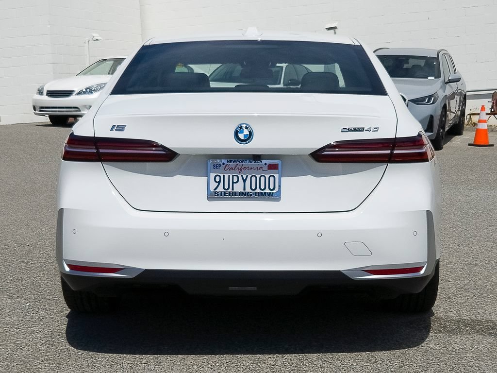 Used 2026 Alpine White BMW eDrive40 image 26