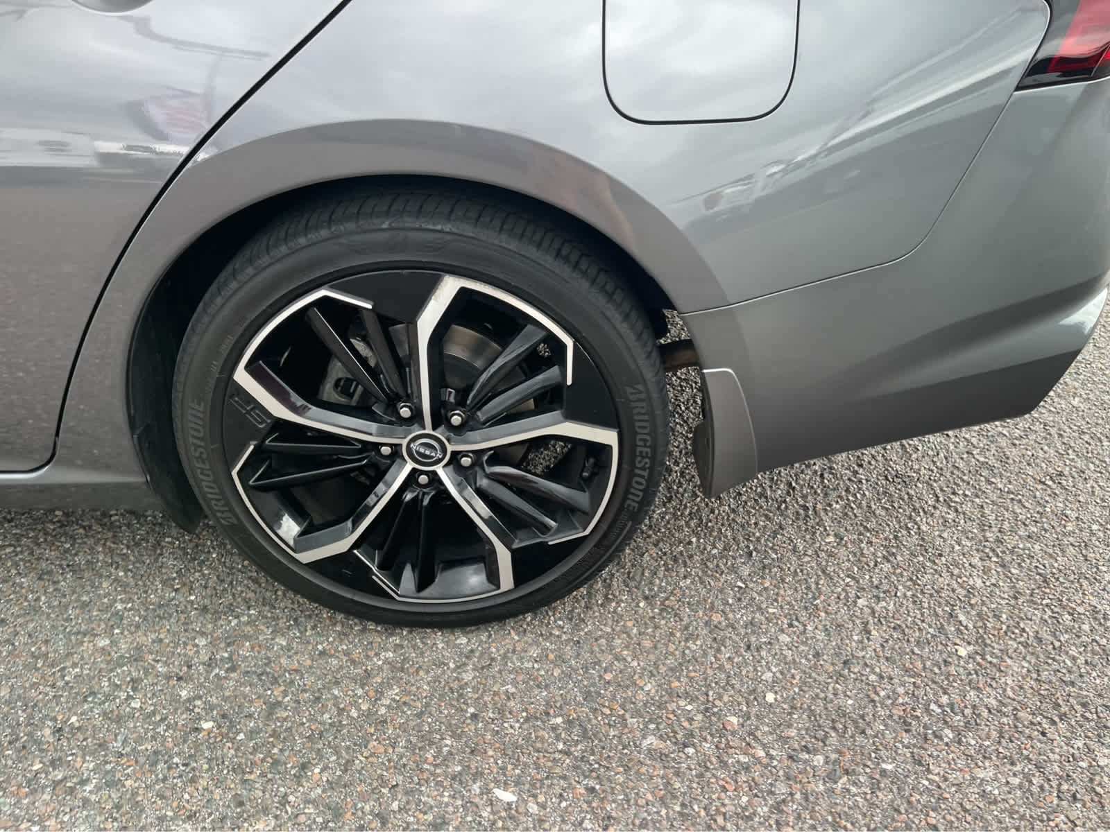 Used 2024 Gun Metallic Nissan 2.5 SR image 9