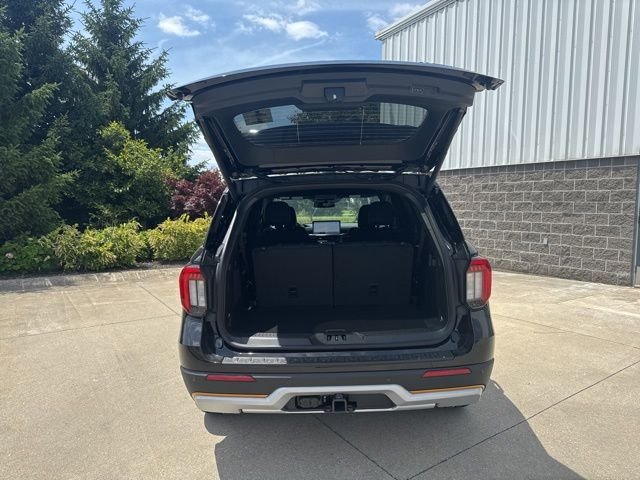 New 2026 Agate Black Metallic Ford Tremor® image 7
