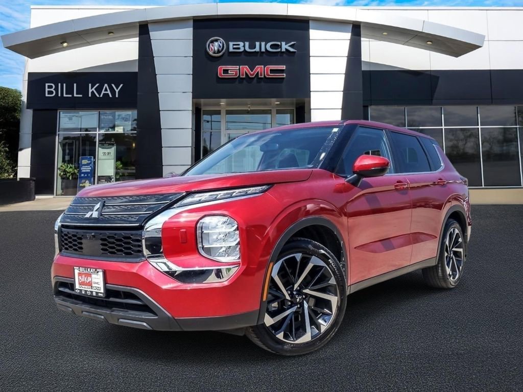 2022 Mitsubishi Outlander ES