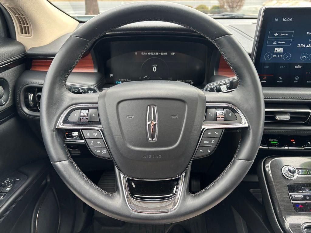 Used 2023 White Metallic Lincoln Reserve image 29