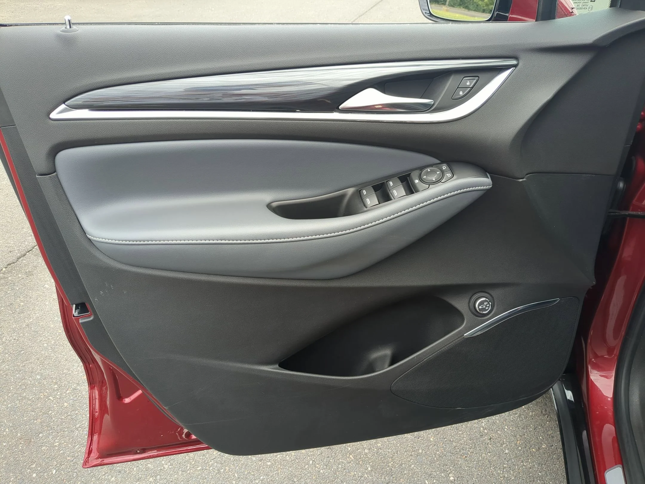 Used 2023 Cherry Red Tintcoat Buick Essence image 20