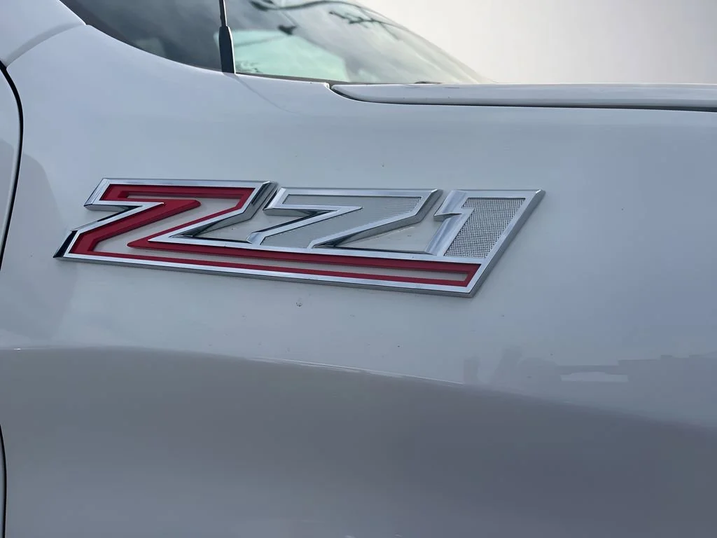 Used 2025 Summit White Chevrolet Custom Trail Boss image 39