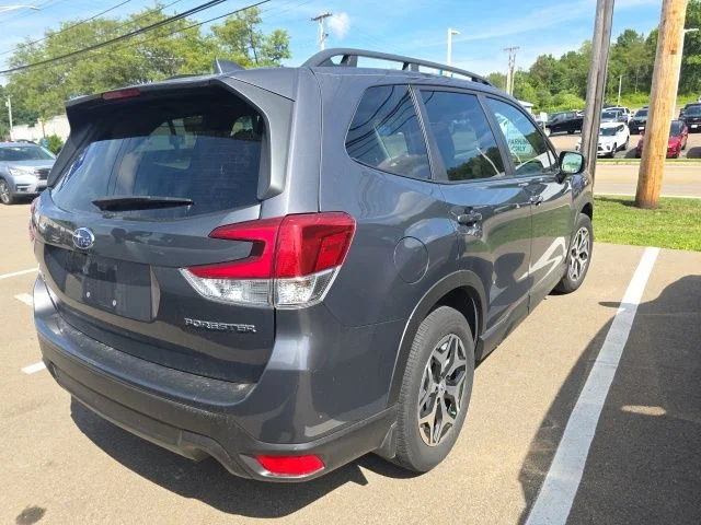 Certified Used 2023 Gray Subaru Premium image 7