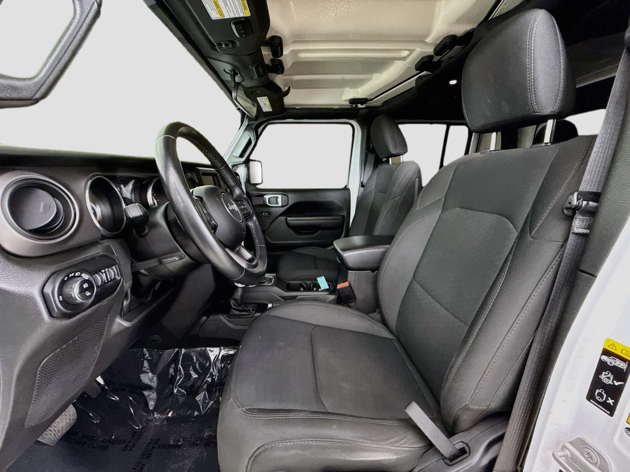 Used 2022  Jeep Sport S image 21