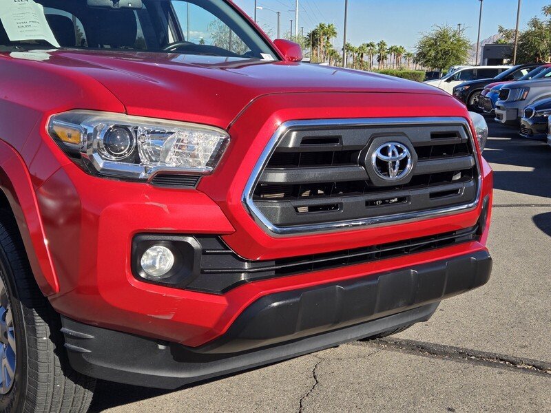 Used 2017 Barcelona Red Metallic TOYOTA SR5 DOUBLE CAB 5