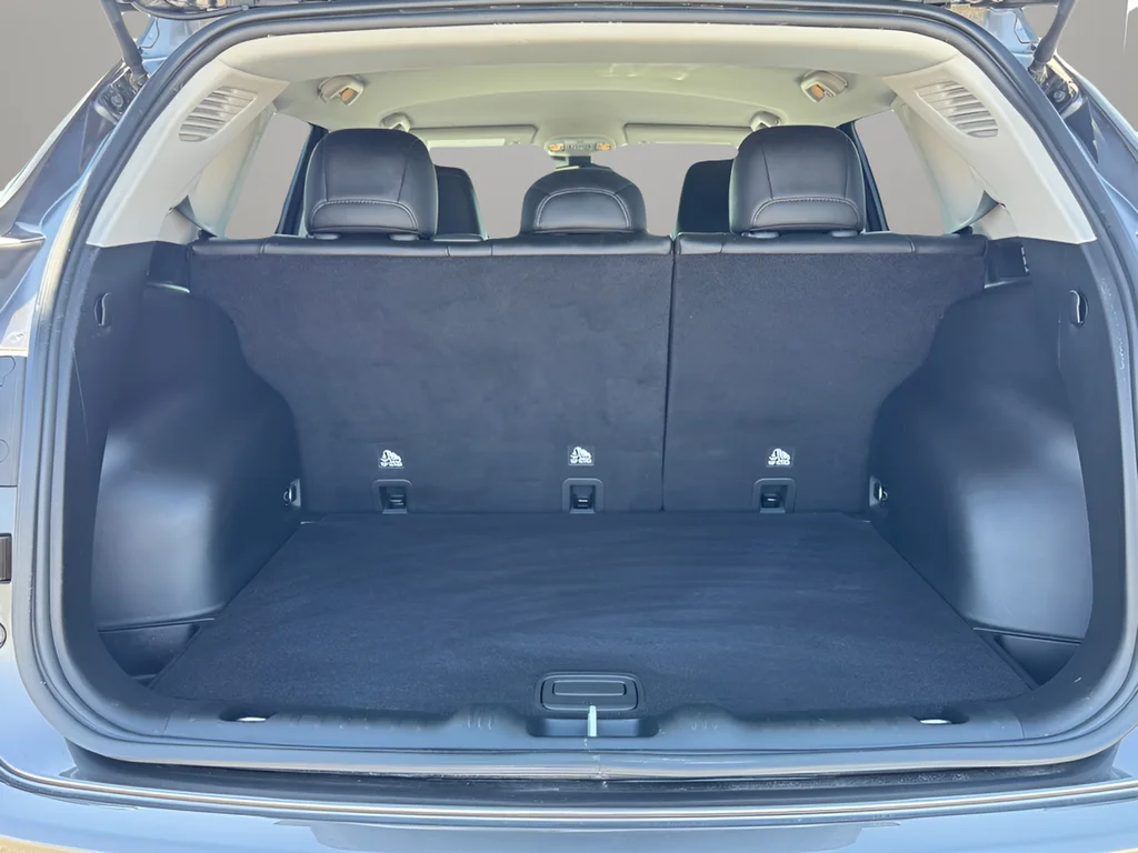 Used 2022 Gray Jeep Limited image 11