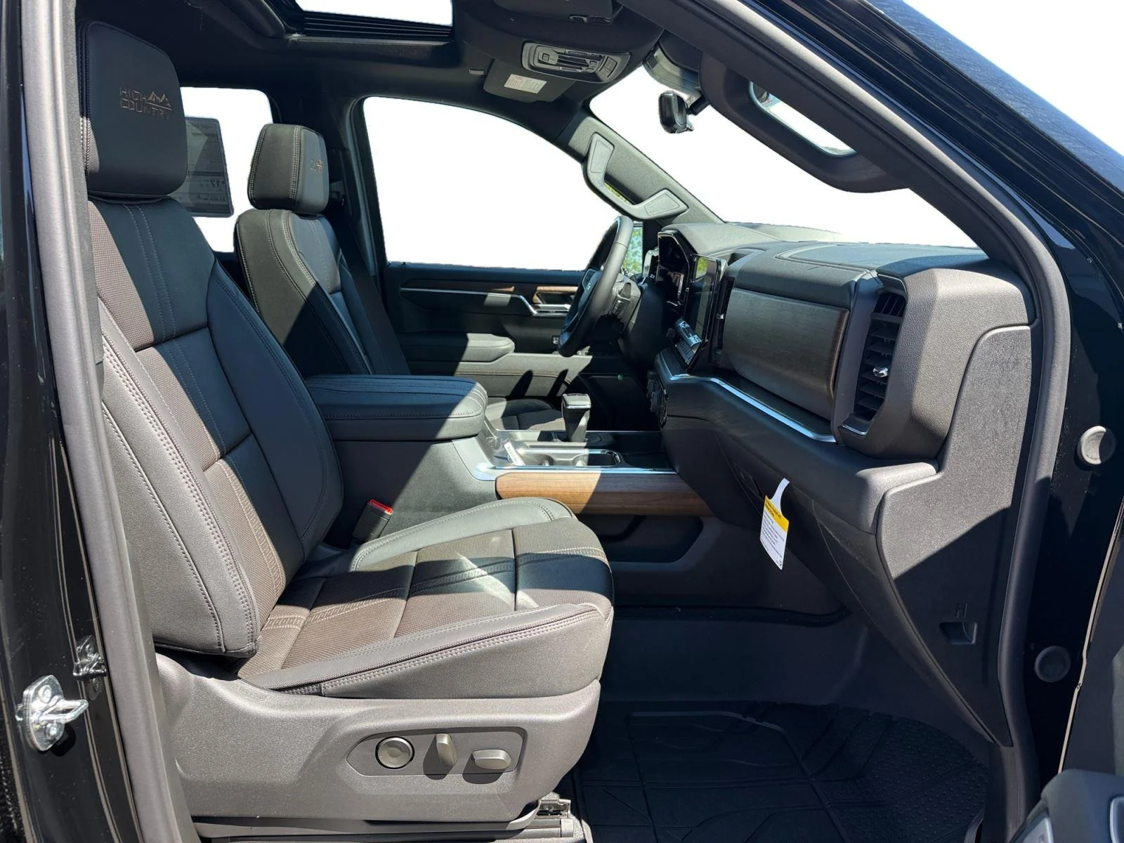 2026 Chevrolet Silverado 1500 High Country - Photo 27
