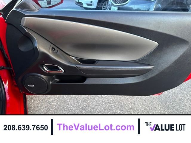 Used 2010 Red Chevrolet 2LT image 12