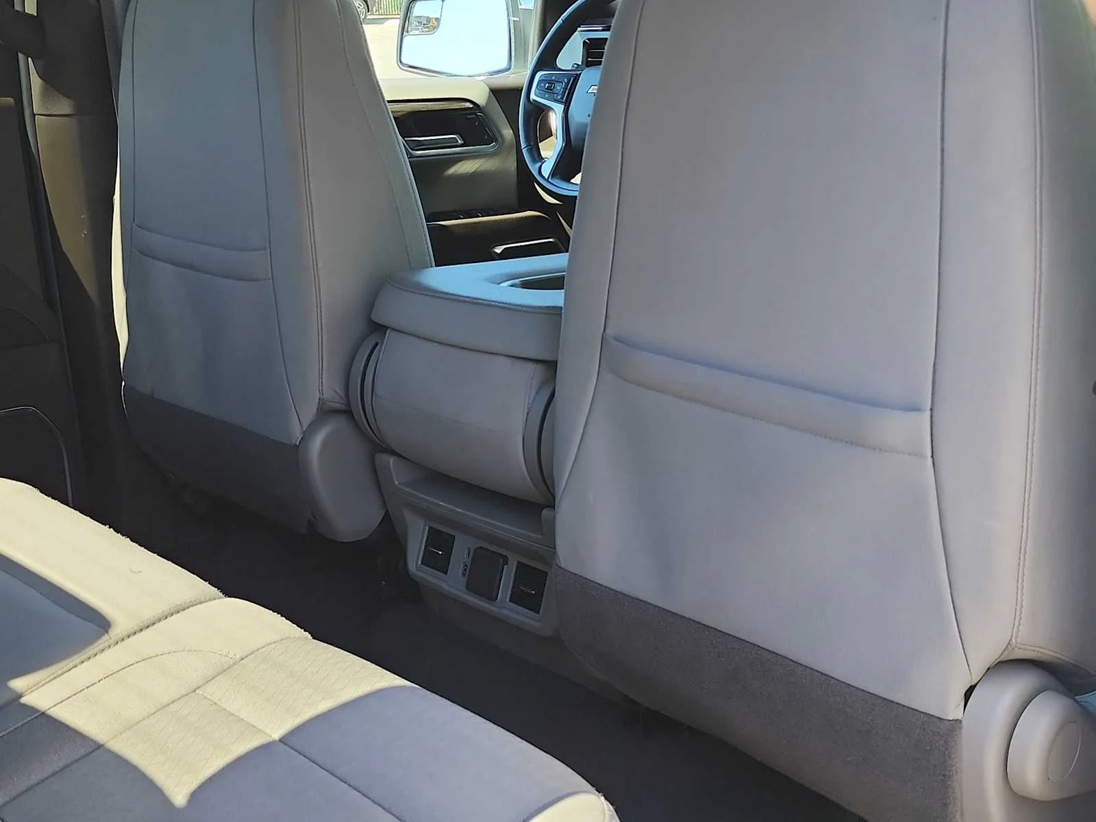Used 2025 Summit White Chevrolet LT image 25