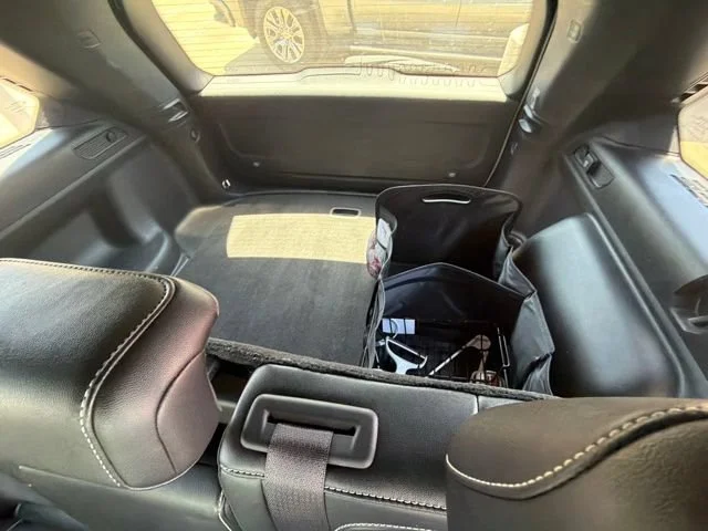Used 2023 White Jeep Altitude image 9