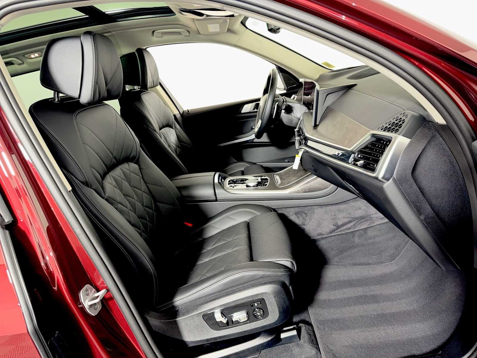 2026 BMW X7 40i - Photo 25