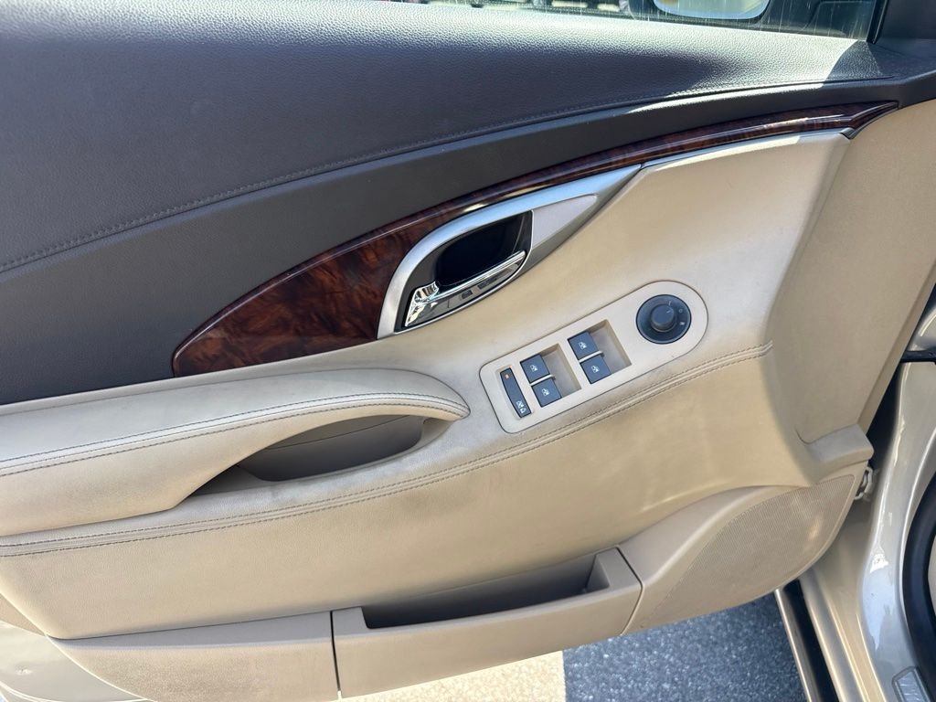 Used 2010 Gold Buick CXL image 11
