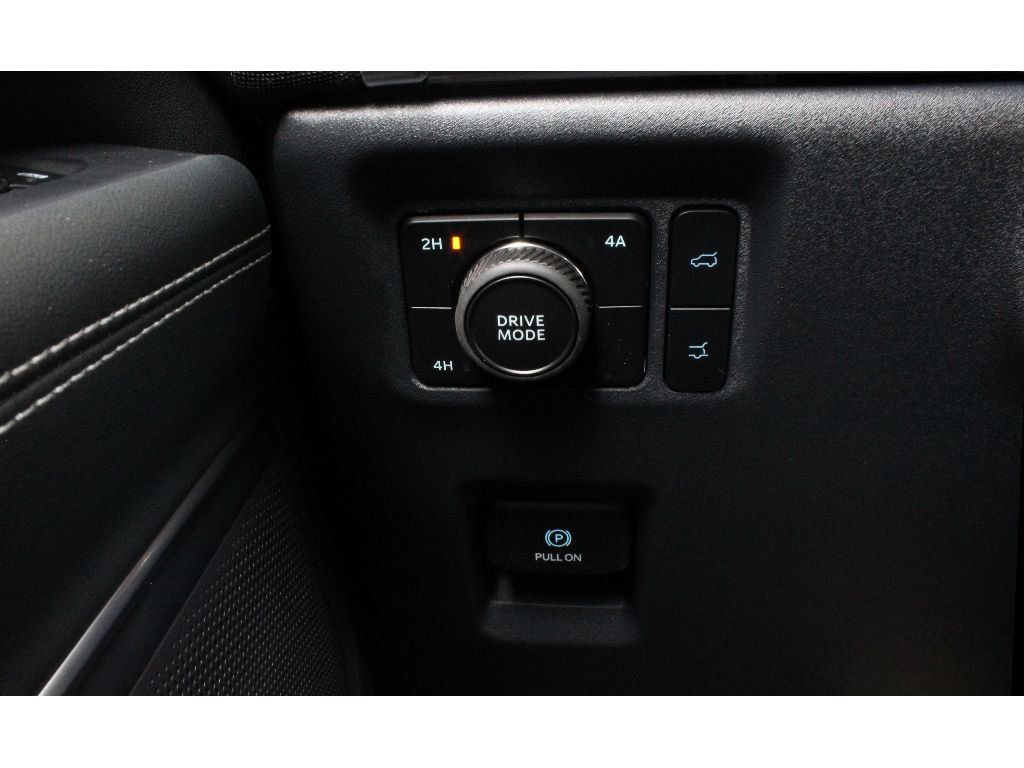 New 2027 Marsh Gray Ford Platinum image 7