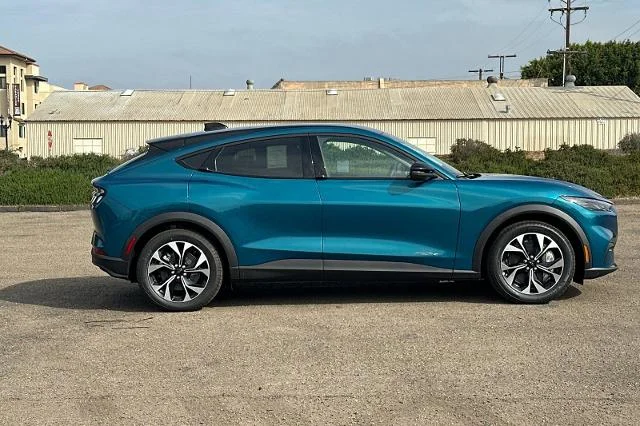 New 2026 Adriatic Blue Metallic Ford Select image 27