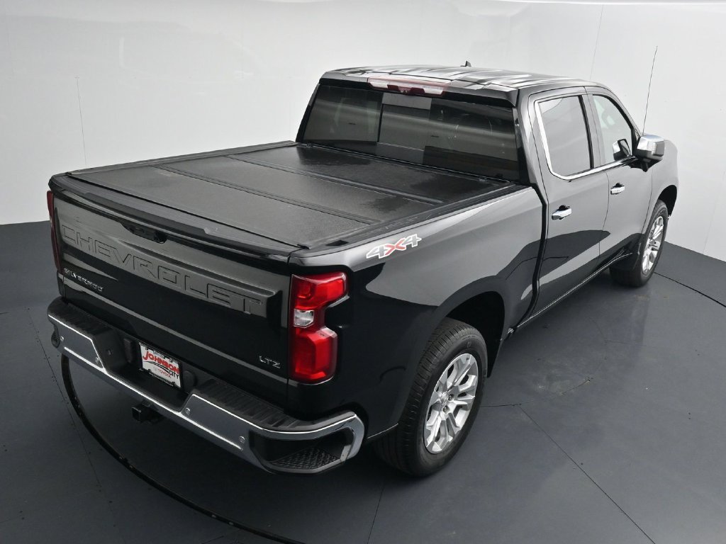 Used 2022 Black Chevrolet LTZ image 29