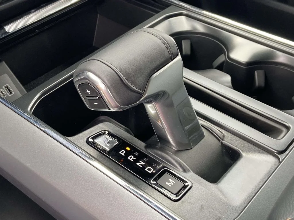 New 2026 Silver Ford Lariat image 27
