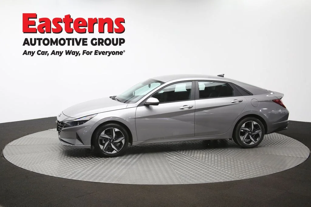Used 2023 Silver Hyundai SEL image 53
