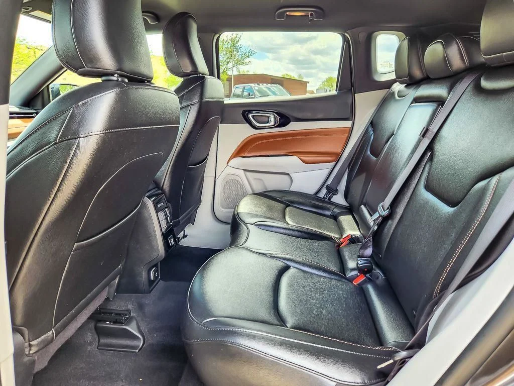 Certified Used 2024 Gray Jeep Limited image 11