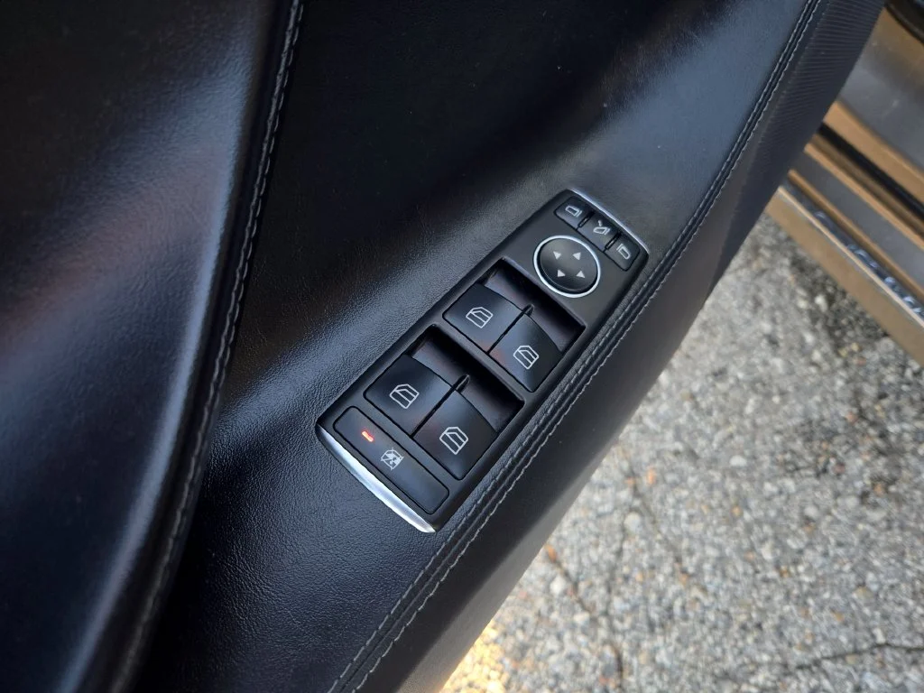 Used 2016 Gold Tesla 90D image 14