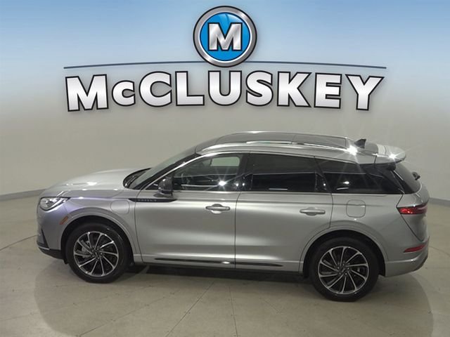 Used 2023 Silver Lincoln Grand Touring image 10