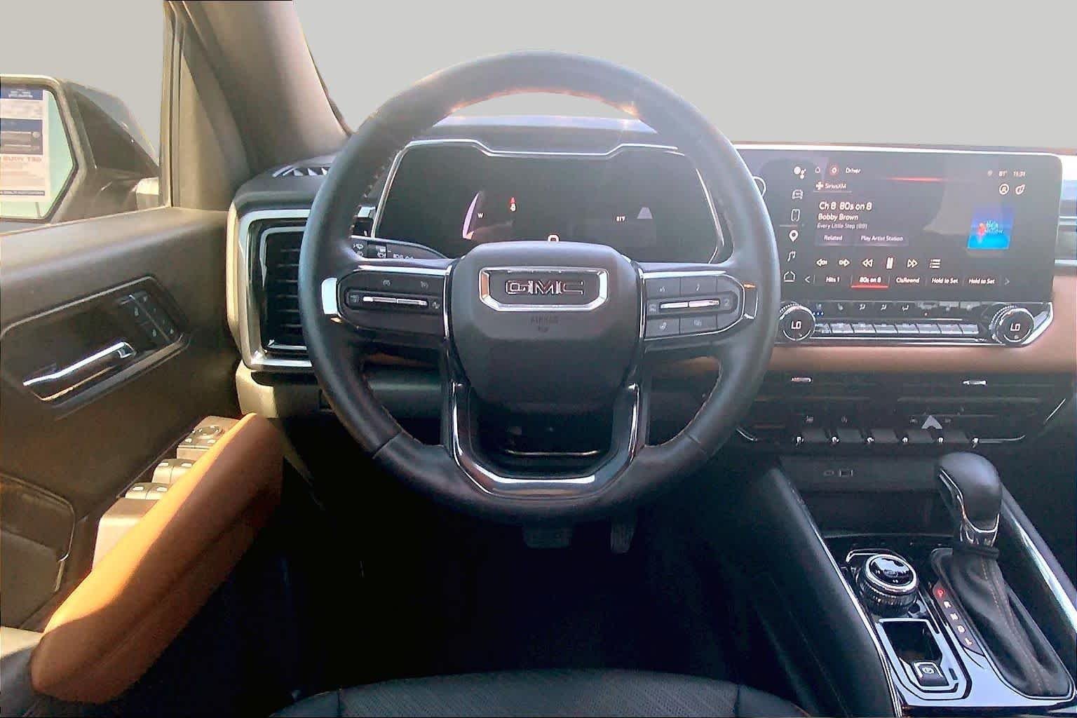 Used 2023 Sterling Metallic GMC 4WD AT4 image 6