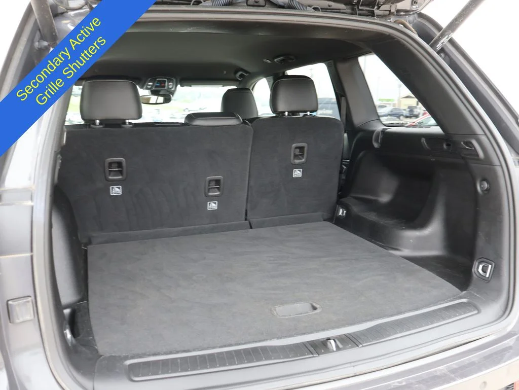 Used 2023 Gray Jeep Altitude X image 16