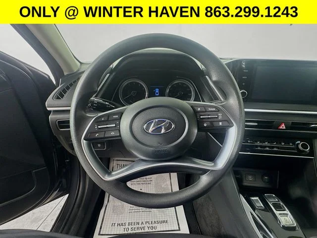 Used 2023 Gray Hyundai SE image 11