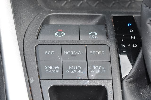 Used 2024 White Toyota XLE image 22