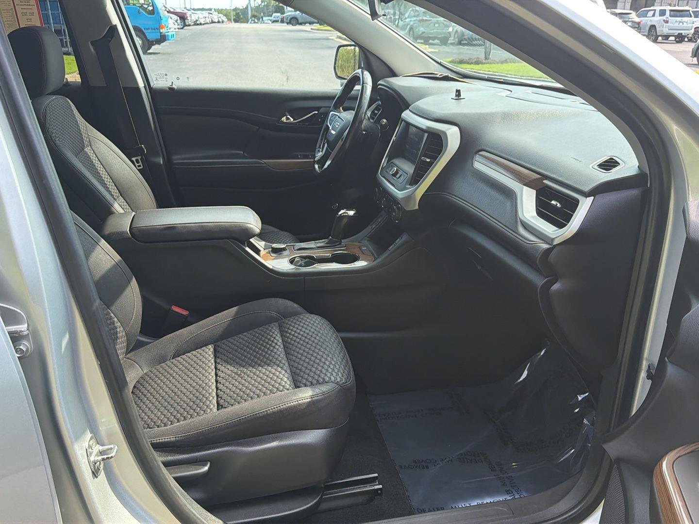 Used 2019 Quicksilver Metallic GMC SLE image 13