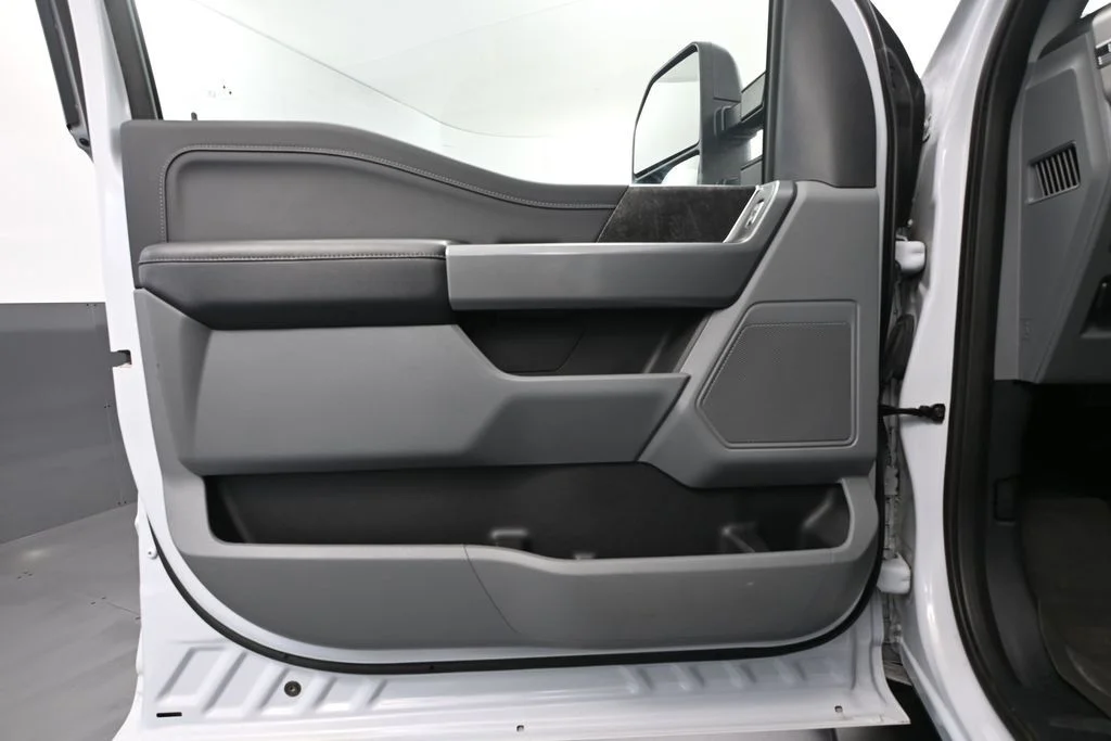 Used 2022 White Ford XLT image 14