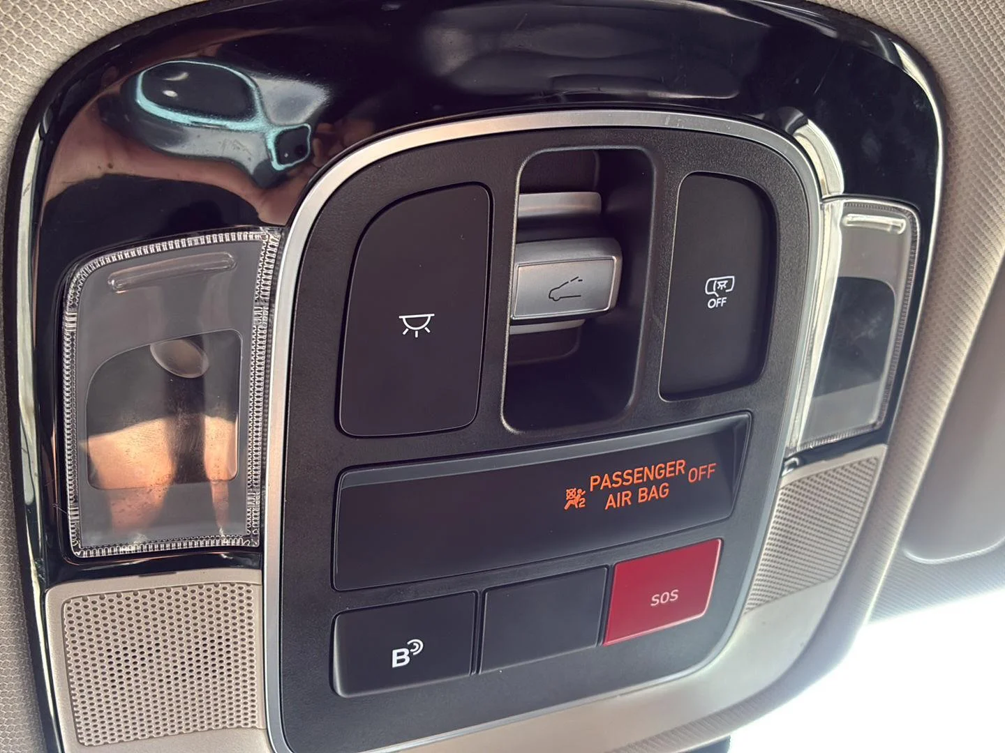 Used 2025 Cashmere Bronze Hyundai SEL Convenience image 34