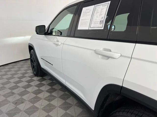 2024 Jeep Grand Cherokee Altitude - Photo 10