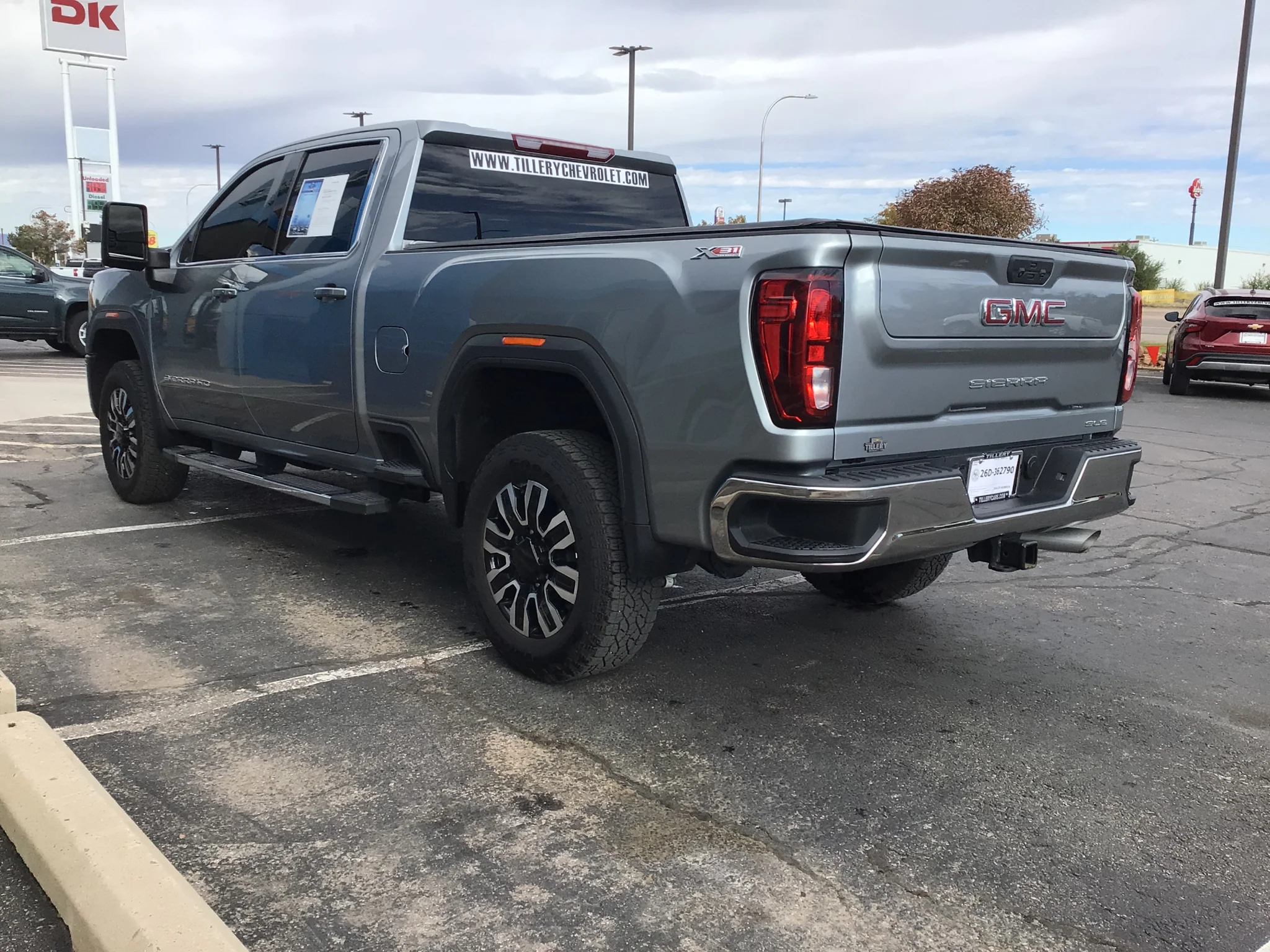 Used 2026 Sterling Metallic GMC SLE image 4