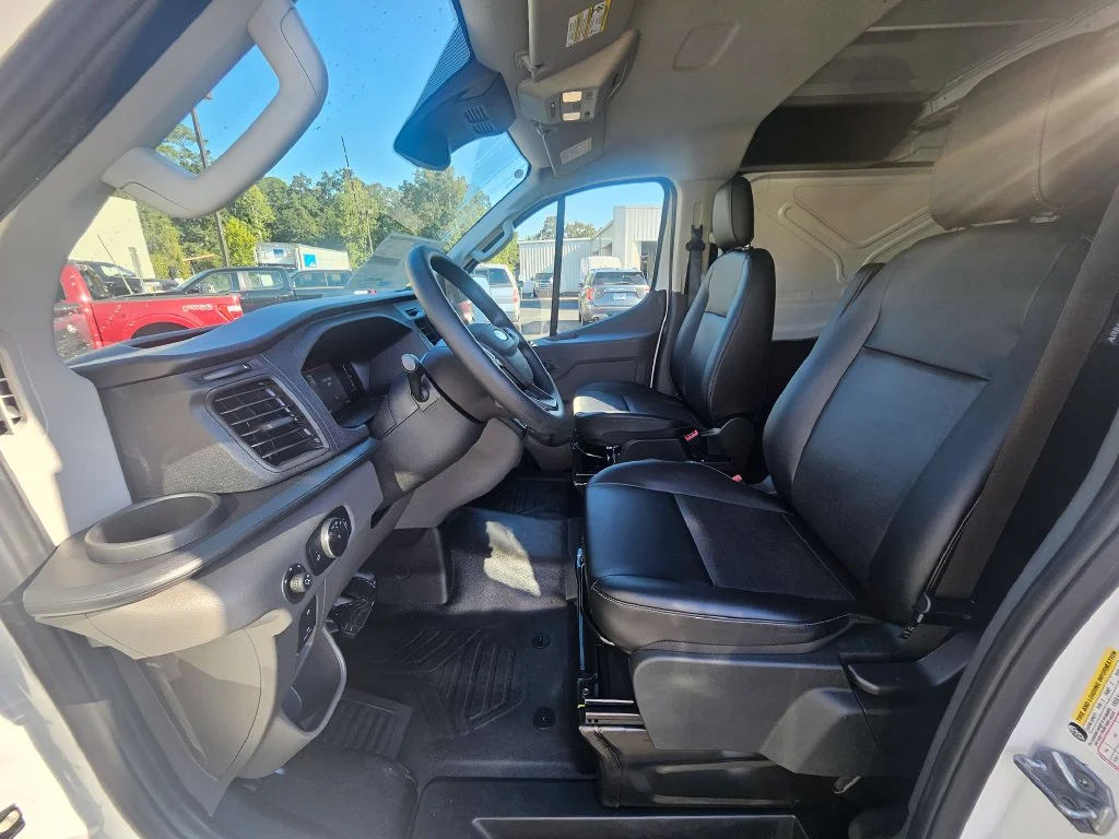 New 2027 White Ford Base image 4