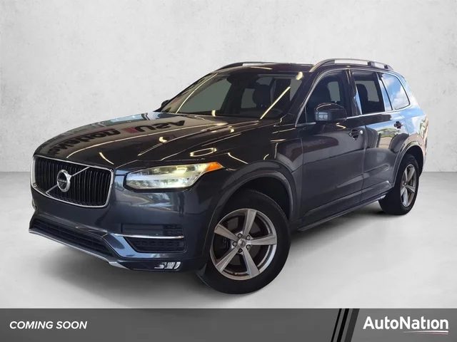 2017 Volvo XC90 Momentum