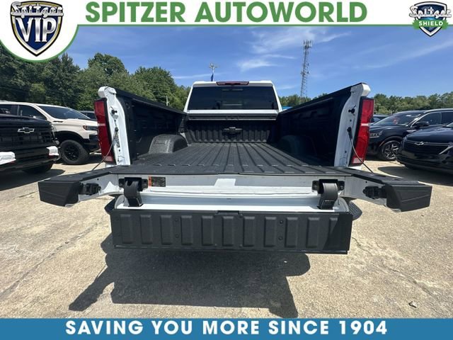New 2026 Summit White Chevrolet LT image 43