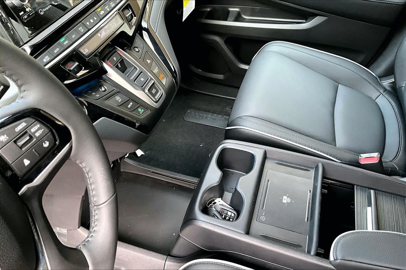 2026 Honda Odyssey Touring - Photo 11