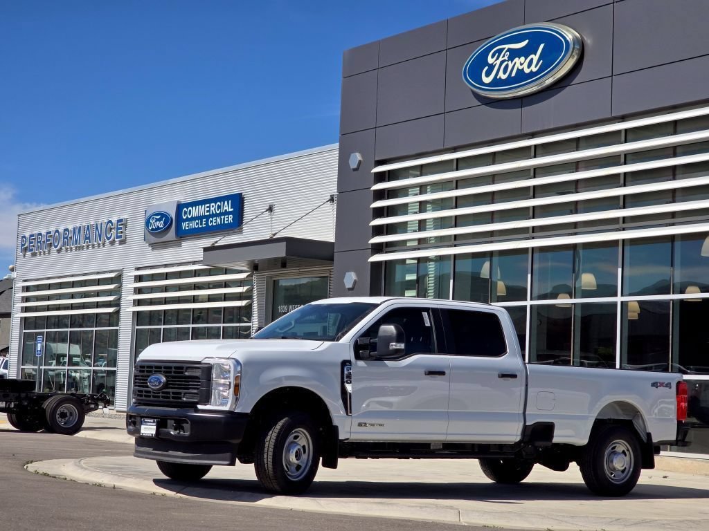 New 2026 Oxford White Ford XL image 3