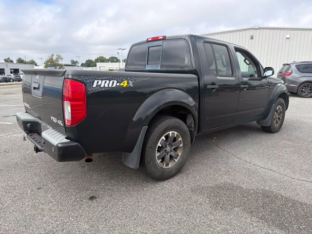 Used 2019 Blue Nissan PRO-4X image 3
