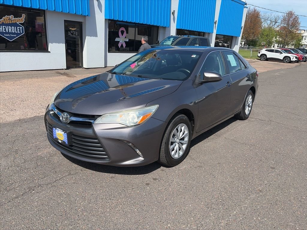 2016 Toyota Camry 2.5 Auto LE's photo